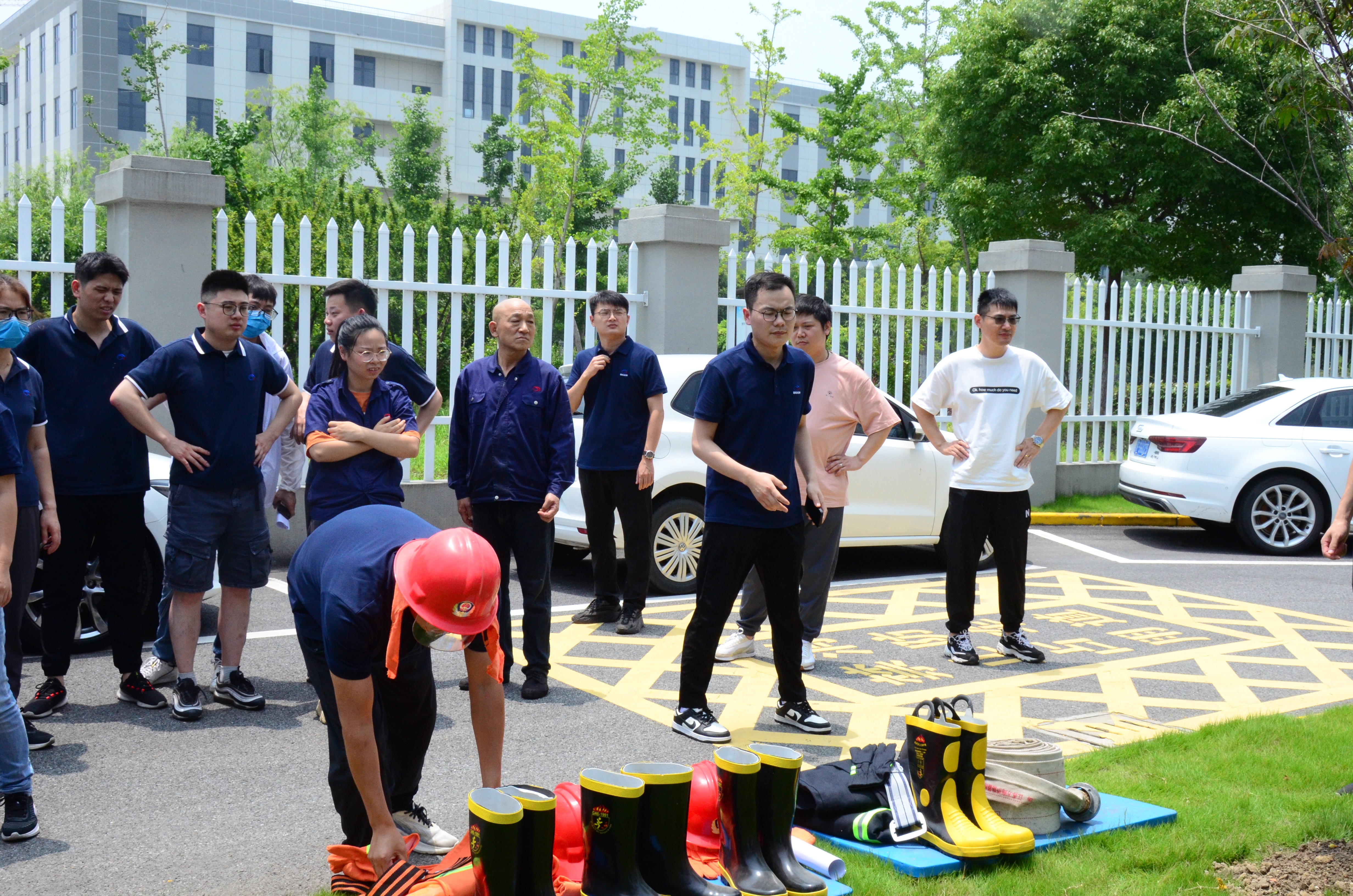 人人講安全！個(gè)個(gè)會(huì)應(yīng)急！04